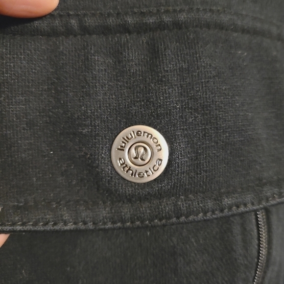 Lululemon | Men's Classic Black Full Zipper Scuba Hoodie Sweatshirt (Size XL) - Picture 7 of 14